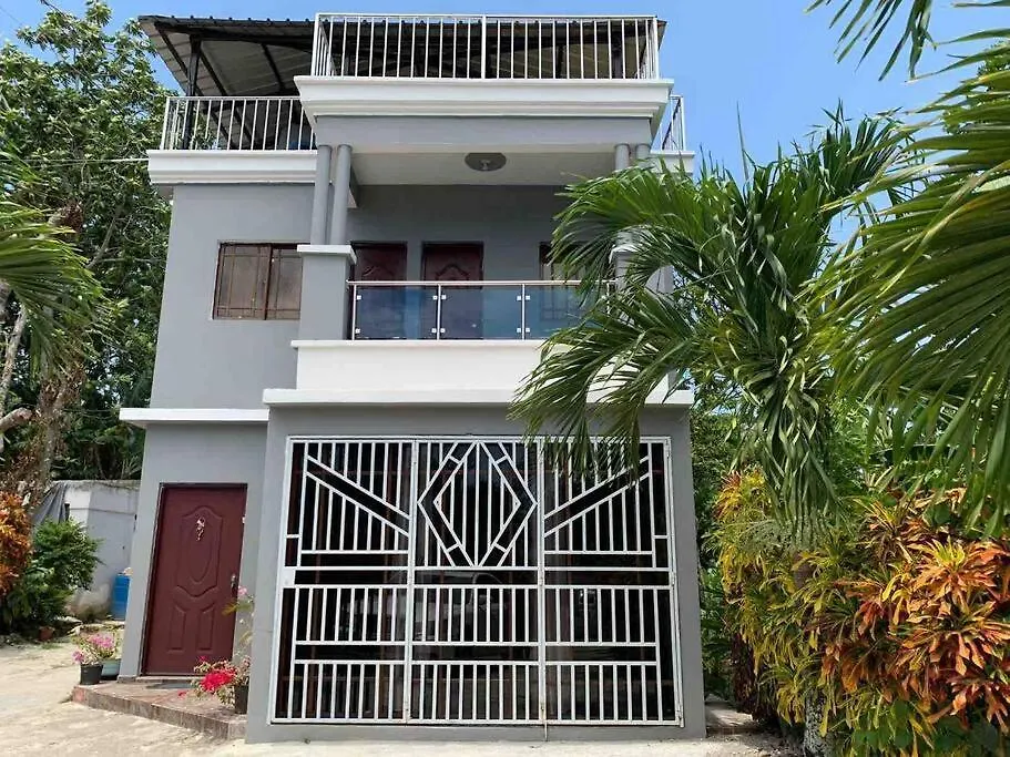 Casa Linda - 10 Mins From Beach & Lagoon With Ac & Free Parking Payita
